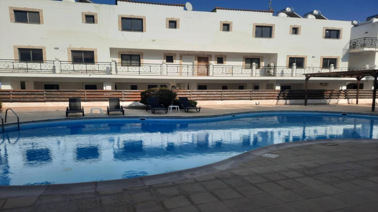 Paramount Gardens Resorts C201 Larnaca Exterior photo